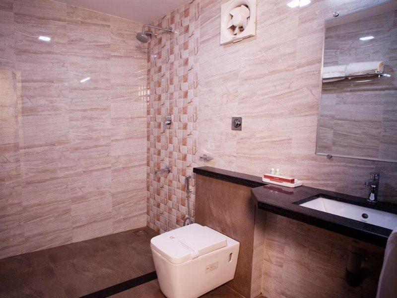 Hotel Mahalakshmi Residency Kolluru Exterior foto